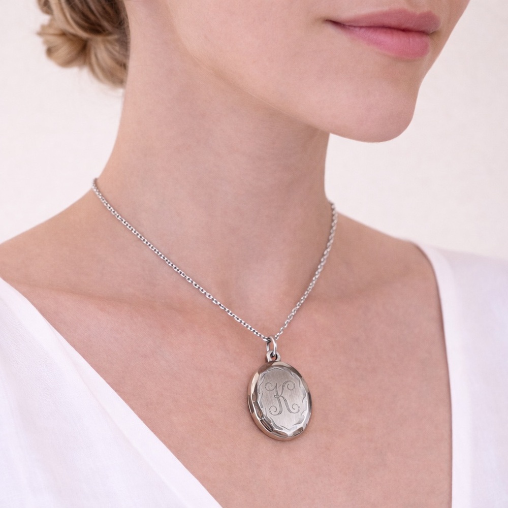 Elegant Silver Gold Engraved Picture Locket Pendant
